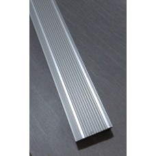 stepenišna samolepljiva aluminijumska lajsna u srebrnoj boji
